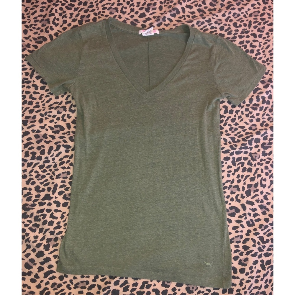 SOLD!!! Victoria secret Vneck
